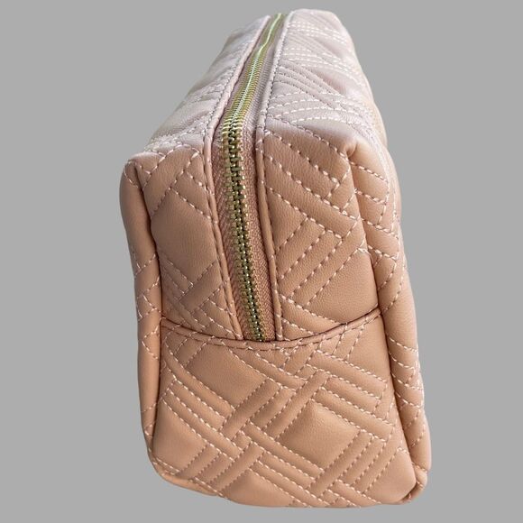 Vince Camuto Quilted Makeup Toiletries Travel Bag NWT - Picture 6 of 9